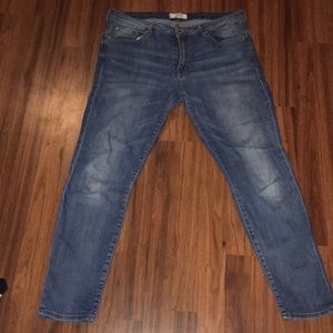 MNG Jeans Lonny girlfriend cut